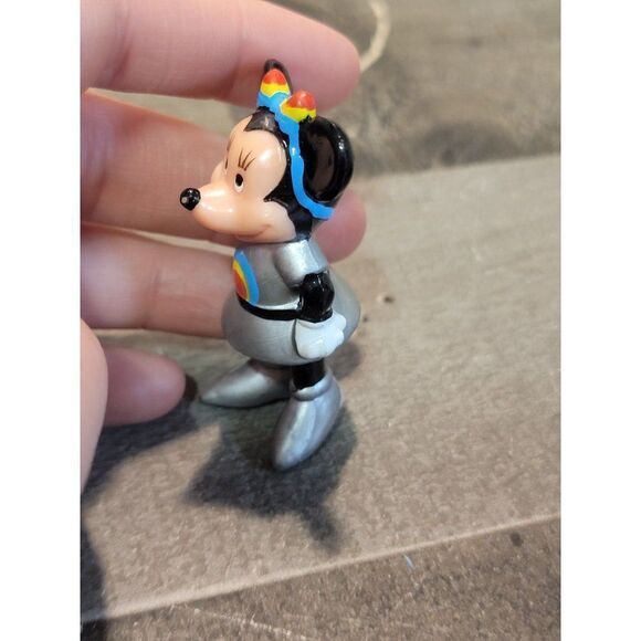 Disney Minnie mouse astronaut silver toy figure - Picture 2 of 4